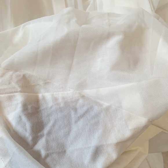 BEAUTY SLEEPING GOWN SIZE SMALL/MEDIUM - Picture 8 of 8